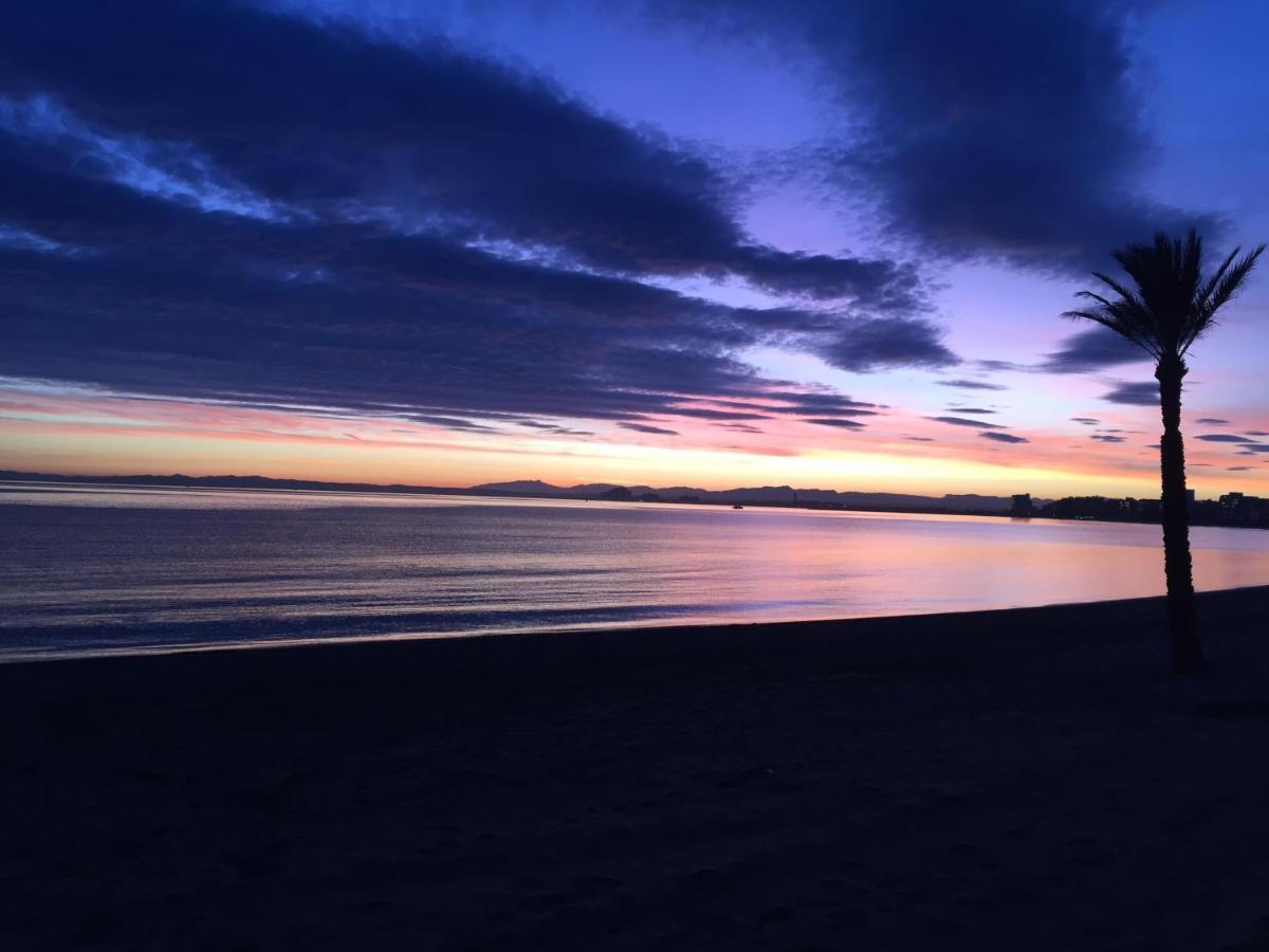 Appartement Standing 58M Plage A 3Mn En Voiture 罗萨斯 外观 照片