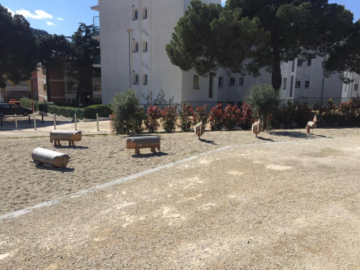 Appartement Standing 58M Plage A 3Mn En Voiture 罗萨斯 外观 照片