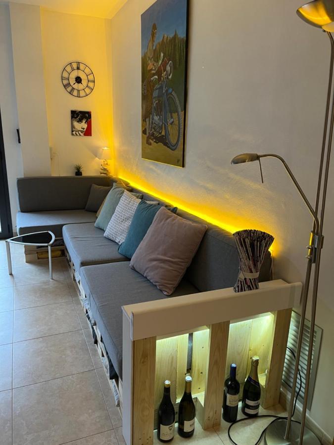 Appartement Standing 58M Plage A 3Mn En Voiture 罗萨斯 外观 照片