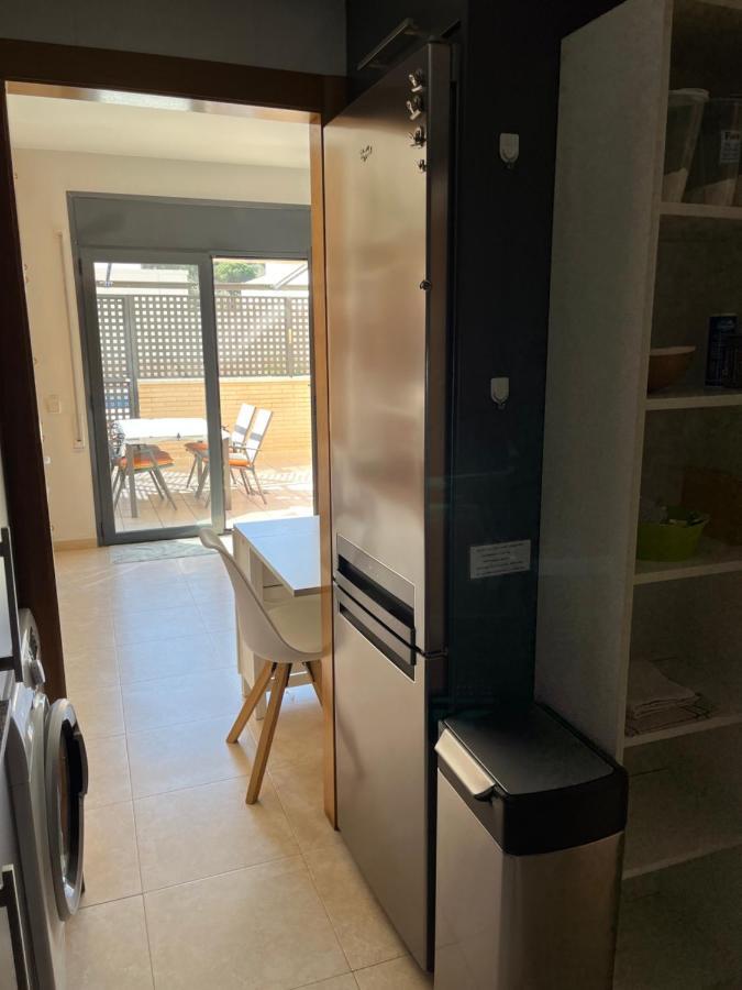 Appartement Standing 58M Plage A 3Mn En Voiture 罗萨斯 外观 照片
